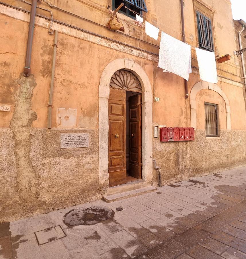 Onda Blu - Bilocale Con Aria Condizionata A Due Passi Dal Castello E Dal Torrione E Rivellino Piombino Exterior foto